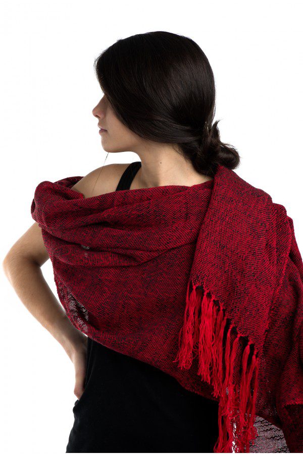 artelar-chal-de-algodon-rojo-y-negro.jpg