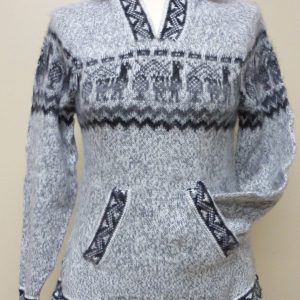 Alpaca hoodie sweater with pockets and llama desing